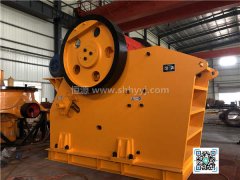 顎式破碎機(jī)在運(yùn)用中小齒輪和軸承遇到的問(wèn)題